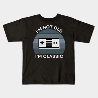 I'm not old, I'm Classic | Game Controller | Retro Hardware | Vintage Sunset | Grayscale| '80s '90s Video Gaming Kids T-Shirt